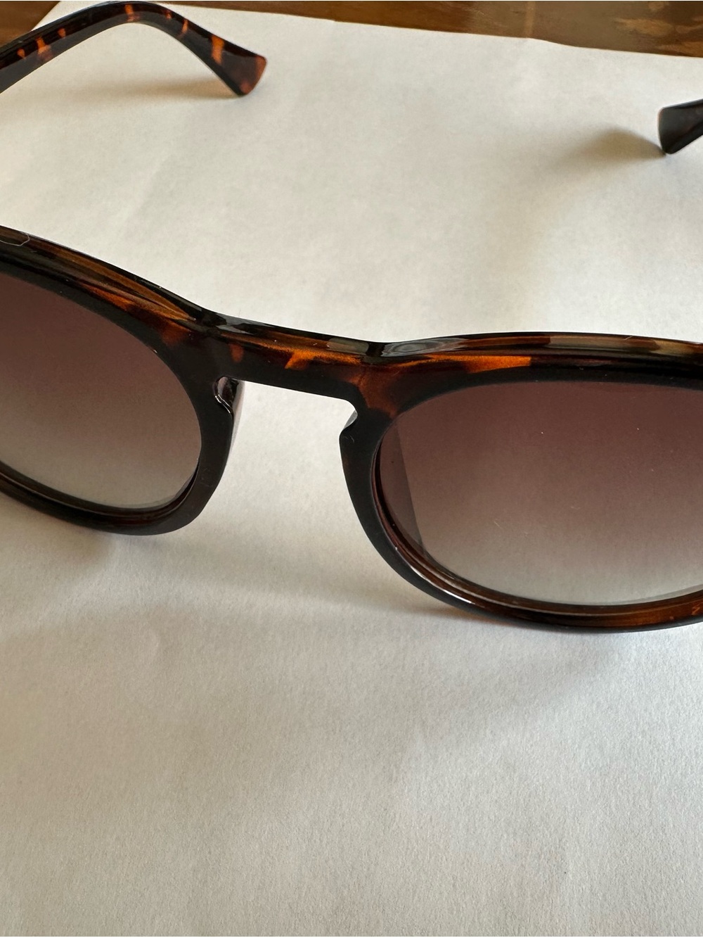 Tortoiseshell Men’s Sunglasses with Brown Gradient Lenses